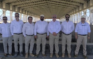 بازدید مشاور عالی گروه امید از پروژه مخازن نفتی پترو امید آسیا